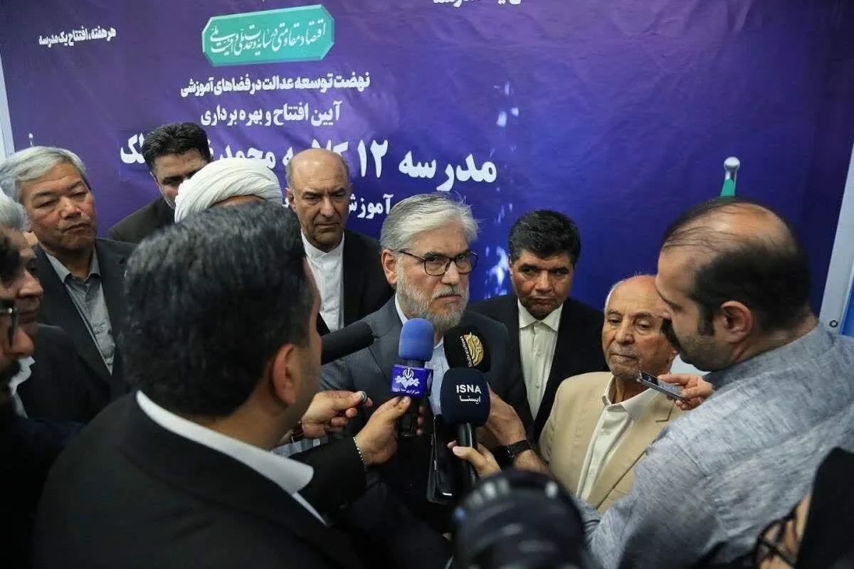 وزیر علوم: طرح مقابله با نفوذ بیگانگان با سیاست مرجعیت علمی کشور ناسازگار است