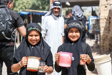 خادمان کوچک اربعین
