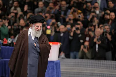 حضور رهبر معظم انقلاب در انتخابات مجلس شورای اسلامی و مجلس خبرگان رهبری