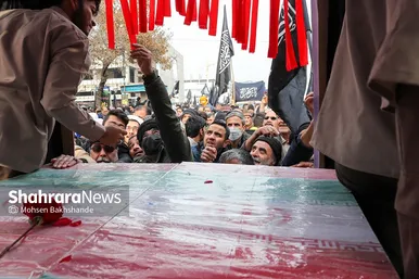تشییع پیکر مطهر ۱۰ شهید گمنام در مشهد