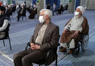 دیدار جمعی از مسئولان نظام و مهمانان شرکت کننده در کنفرانس وحدت اسلامی با رهبر معظم انقلاب