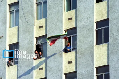 ۸ آذر ۱۳۷۶ روزی که ایران خندید