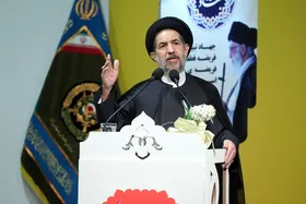 امام&zwnj;جمعه موقت تهران: هیچ کشوری جرأت تعرض به خاک، آسمان و آب&zwnj;های ایران را ندارد