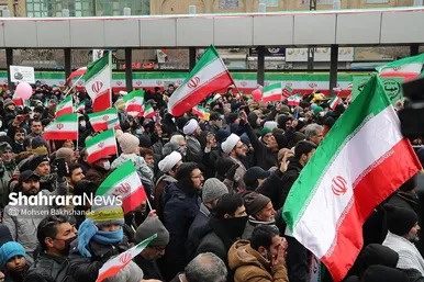 گزارش تصویری حضور باشکوه مردم مشهد در راهپیمایی ۲۲ بهمن