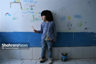 دومین بازارچه فروش دست ساخته‌های دانش‌آموزان مدرسه خودگردان هدایت