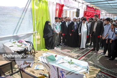 گزارش تصویری | آیین نواخته شدن زنگ نماز اول مهر