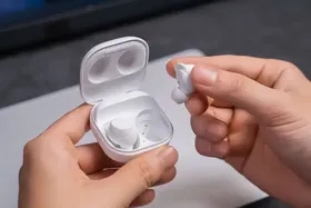 سامسونگ از ارزان&zwnj;ترین ایرباد خود با نام Galaxy Buds Core رونمایی کرد + مشخصات