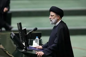 رئیسی در مجلس: امروز بیشتر از همیشه به حل مشکلات کشور امیدوارم