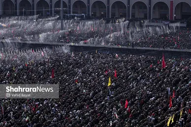 گزارش تصویری | اقامه نماز بر پیکر رهبر شهید و خانواده ایشان با حضور میلیونی عاشقان