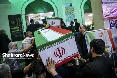 گزارش تصویری | مراسم وداع با پیکر مطهر شهدای سنگر خیابان