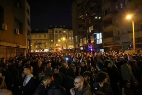 هزاران نفر در صربستان علیه نتایج انتخابات تظاهرات کردند