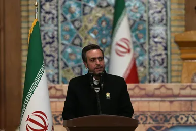 حضور و سخنرانی رهبر انقلاب در اجتماع زائران و مجاوران حرم مطهر رضوی- ۳