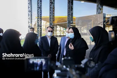 بازدید معاون رییس جهمور در امور زنان و خانواده از کارخانه نوآوری مشهد