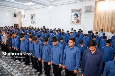 گزارش تصویری | مراسم زنگ نماز در دبیرستان دولتی حسن برزگر مشهد