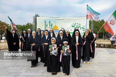 اجتماع بزرگ دختران و نور کرامت در مشهد