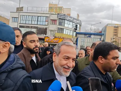 گزارش تصویری | حضور اعضای هیئت دولت چهاردهم در راهپیمایی ۲۲ بهمن ۱۴۰۴