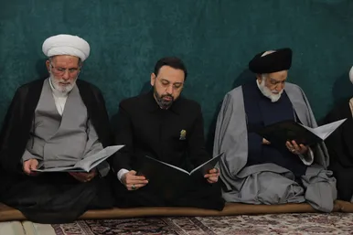 عکس‌هایی از شهید مالک رحمتی در حرم امام‌رضا(ع)
