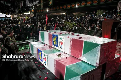 مراسم تدفین پیکر ۳ شهید گمنام در میدان شهدا مشهد
