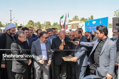 رونمایی از ١۵٠ دستگاه ون و اتوبوس با حضور وزیر کشور در مشهد