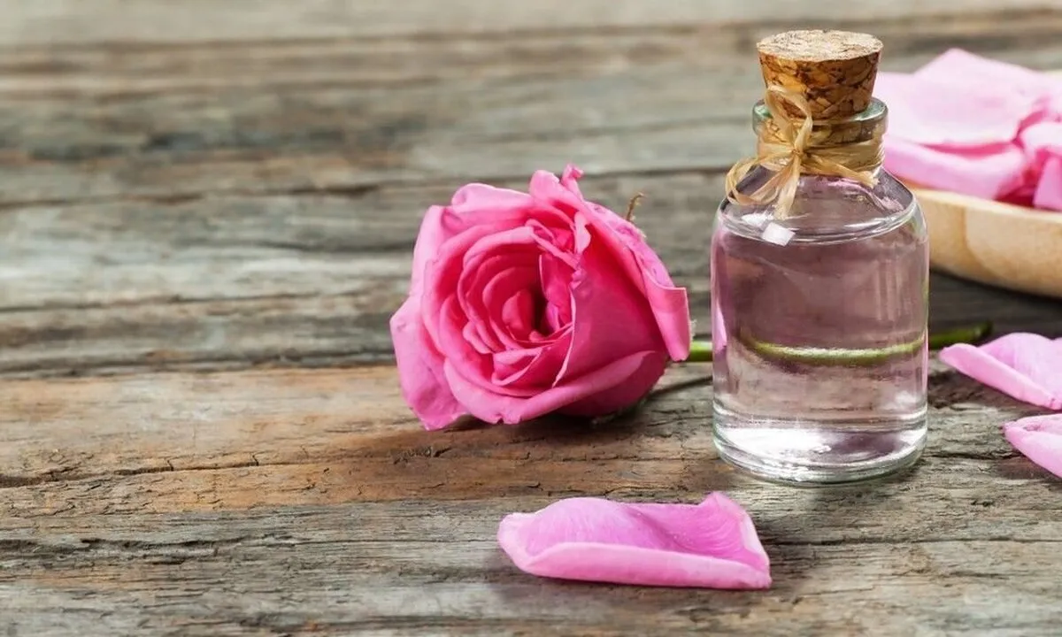 یک تونر طبیعی که برای درمان آکنه معجزه می‌کند