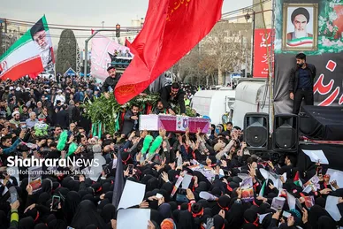 تشییع دو تن از شهدای حمله تروریستی کرمان در مشهد