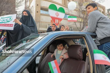 راهپیمایی خودرویی ۲۲ بهمن در مشهد