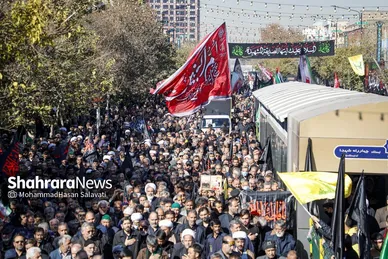 گزارش تصویری | اجتماع عزاداران فاطمی و تشییع پیکر مطهر ۱۳ شهید گمنام دوران دفاع مقدس در مشهد