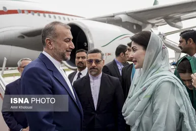 رئیسی به آرامگاه اقبال لاهوری رفت