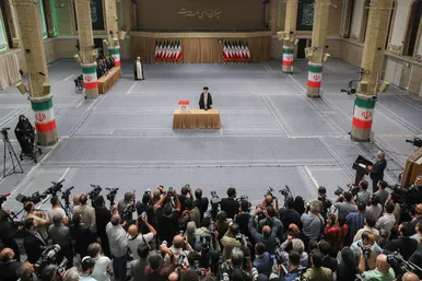 مرحله دوم رأی‌گیری انتخابات چهاردهمین دوره ریاست‌جمهوری با حضور رهبر معظم انقلاب اسلامی