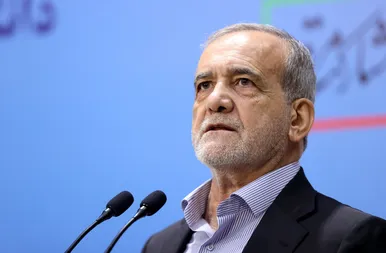 گزارش تصویری | عکس‌هایی از حضور رئیس جمهور در مراسم آغاز سال تحصیلی دانشگاه‌ها در دانشگاه تهران
