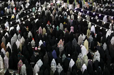  مراسم تحویل سال 1401 در حرم مطهر رضوی