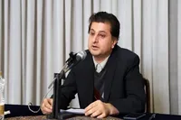 نویسنده و ناشر افغانستانی: انگلستان پایه‌گذار فارسی‌ستیزی در افغانستان بوده است
