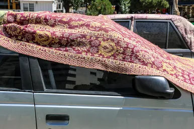 مشهد در گرمترین ساعات سال