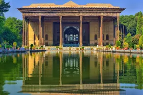 اینفوگرافی| قدمت چهلستون اصفهان