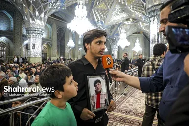 گزارش تصویری | مراسم چهلم شهدای حوادث دی ماه در حرم مطهر رضوی با حضور رئیس جمهور