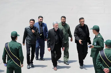 استقبال از پیکر شهدای خدمت در فرودگاه مشهد