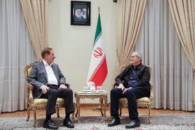 جهانگیری در دفتر رئیس جمهور منتخب حضور یافت