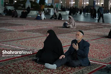 گزارش تصویری | حال و هوای حرم مطهر رضوی در شب شهادت ام‌ابیها،حضرت زهرا (س)