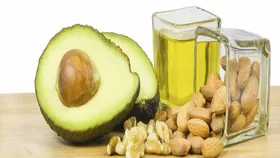 چه مقدار چربی باید در روز مصرف کنیم؟