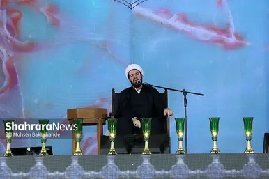 مراسم احیاء شب ۲۳ ماه رمضان در حرم مطهر رضوی