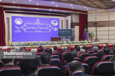 گزارش تصویری | آیین تجلیل از معلمان نمونه کشوری و استانی