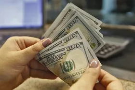 ارز توافقی در شعب منتخب بانک&zwnj;های عامل از فردا (۱۵ آبان ۱۴۰۱) عرضه خواهد شد + فهرست شعب منتخب