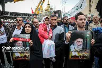 تشییع دو تن از شهدای حمله تروریستی کرمان در مشهد