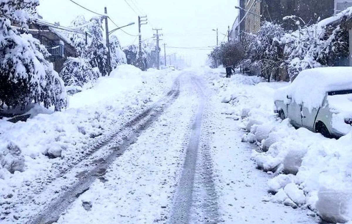 بارش برف و باران در گناباد و بجستان (۱۳ بهمن ماه۱۴۰۲)