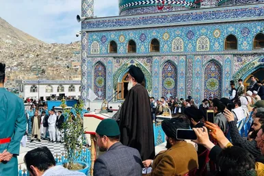 عکس‌هایی از مراسم آغاز سال نو در زیارت سخی کابل