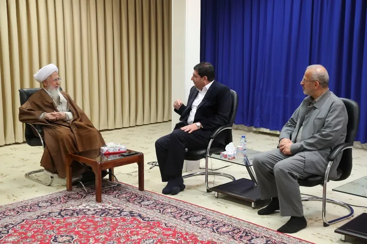 مخبر: نظرات مراجع و علما راهگشای دولت برای حل مشکلات است| آیت‌الله جوادی‌آملی: گزارش شما نافع و امیدبخش بود