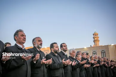 گزارش تصویری | آیین سنتی تعویض پوش ضریح مطهر امام رضا (ع)