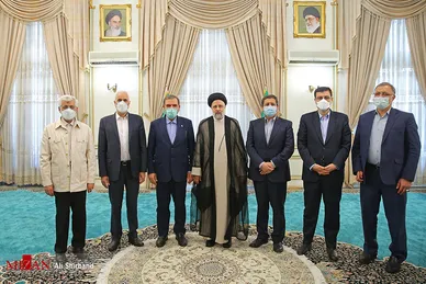 دیدار صمیمانه رئیس جمهور منتخب با کاندیداهای انتخابات ۱۴۰۰