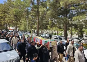 پیکر شهید تازه&zwnj;تفحص&zwnj;شده دفاع مقدس در گلزار شهدای مشهد به خاک سپرده شد + عکس