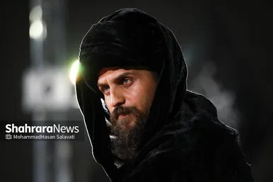تصاویری از آیین تعزیه خوانی در عرصه میدان شهدا